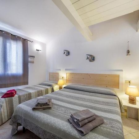B&B Rotta Per Tavolara Porto San Paolo  Exteriör bild
