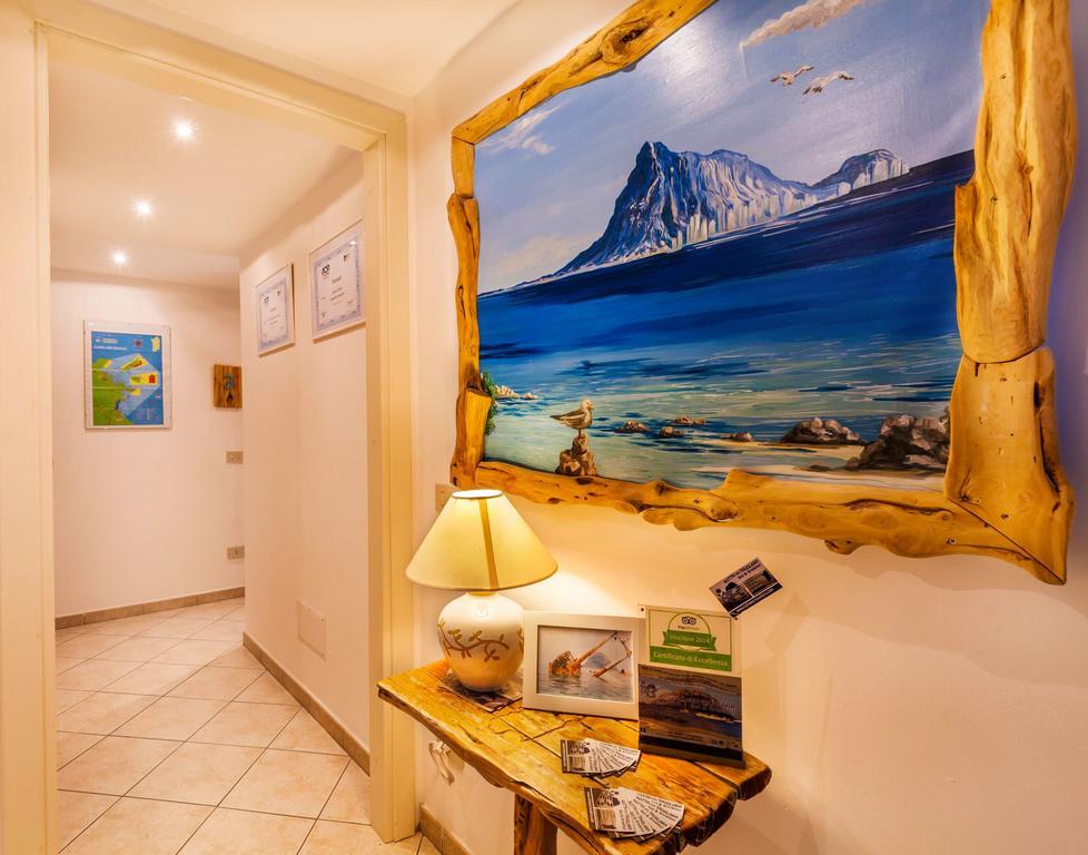 B&B Rotta Per Tavolara Porto San Paolo  Exteriör bild